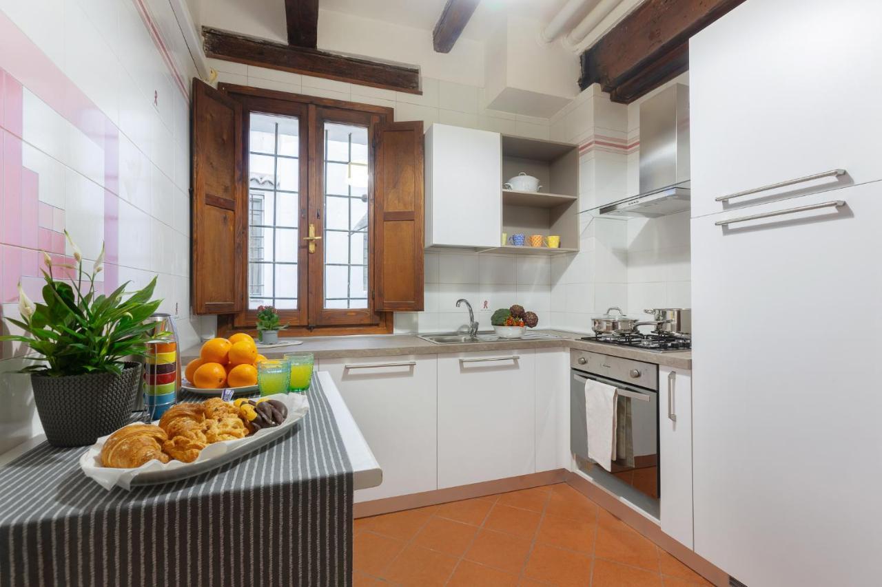 Center Ztl Lovely Apartment Ferrara Zewnętrze zdjęcie